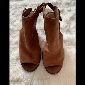 Brown Lucky Brand booties sz 7